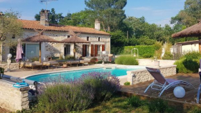 Maison confortable Bussac-Forêt + Piscine